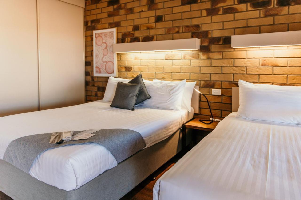 Abacus Motel マウント・アイザ エクステリア 写真